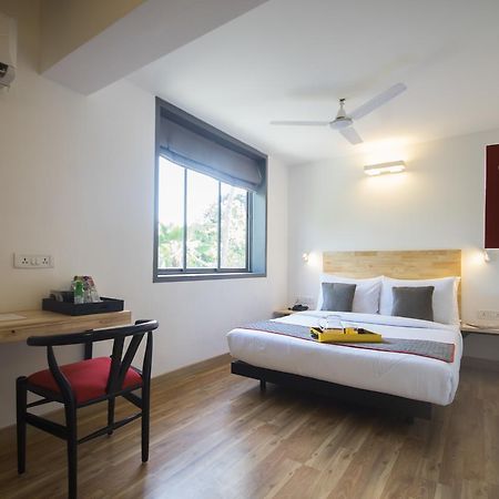 מלון מומביי Oyo Townhouse 16 International Airport מראה חיצוני תמונה