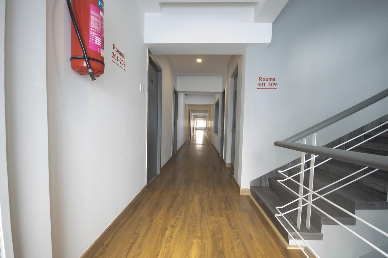 מלון מומביי Oyo Townhouse 16 International Airport מראה חיצוני תמונה