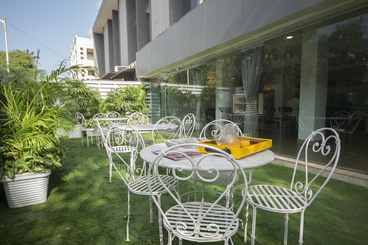 מלון מומביי Oyo Townhouse 16 International Airport מראה חיצוני תמונה